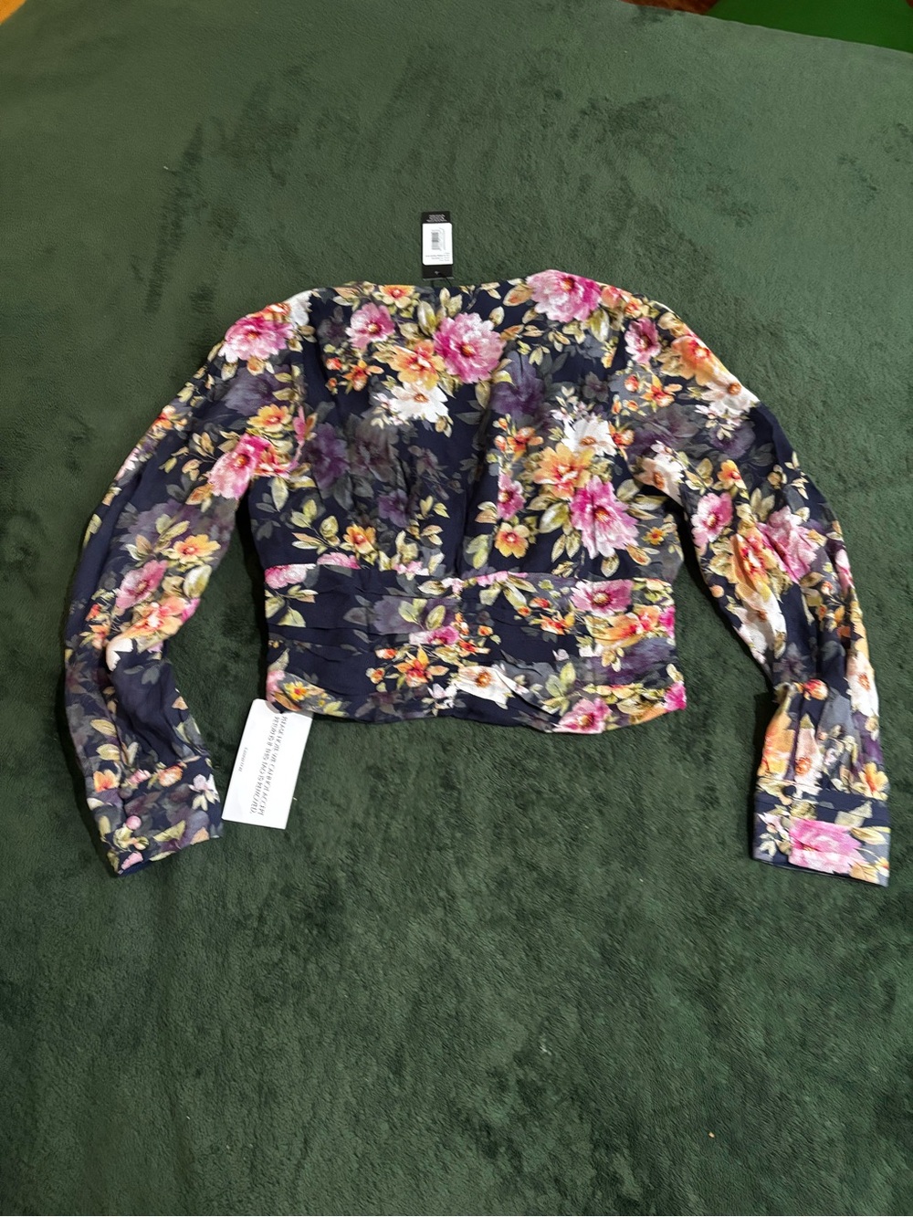 NWT Large Yumi Kim Evan Top - color is New day Slate Floral romantic - Picture 3 of 5